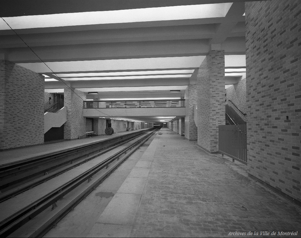 The station's platforms shortly before the station's inauguration.