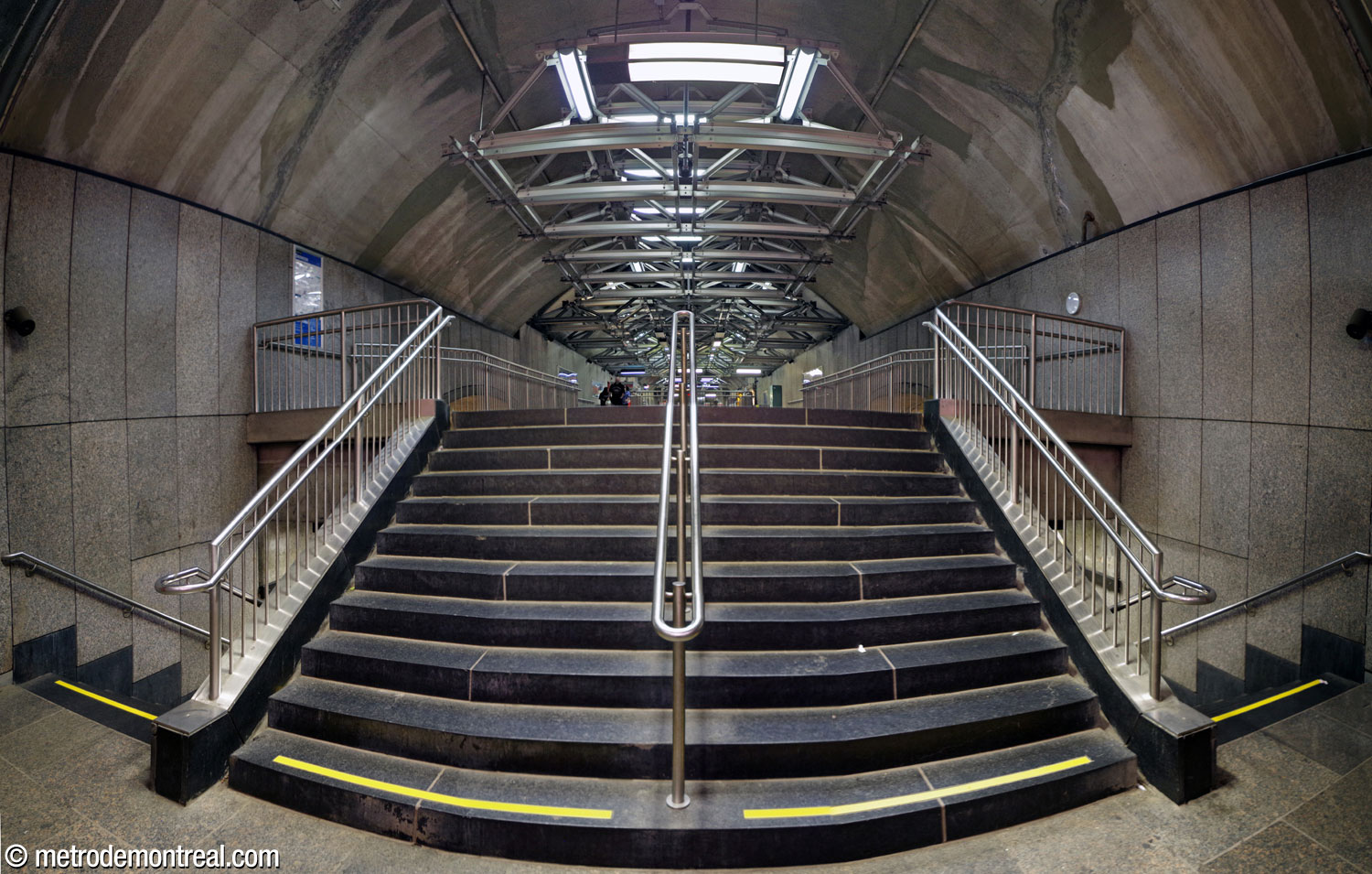 View along the transept tunnel, from the landing of the Snowdon platform stairs.