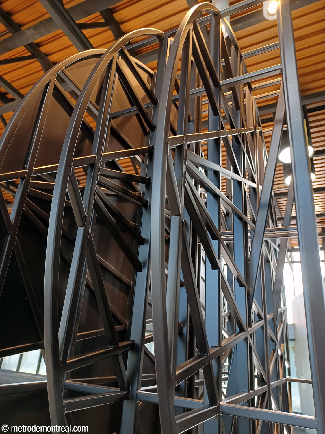 Détail de la sculpture Perspective de Chloé Desjardins.