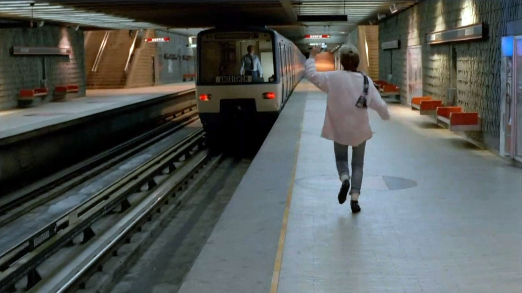 Marcia Pilote dans Sonatine (1984)
